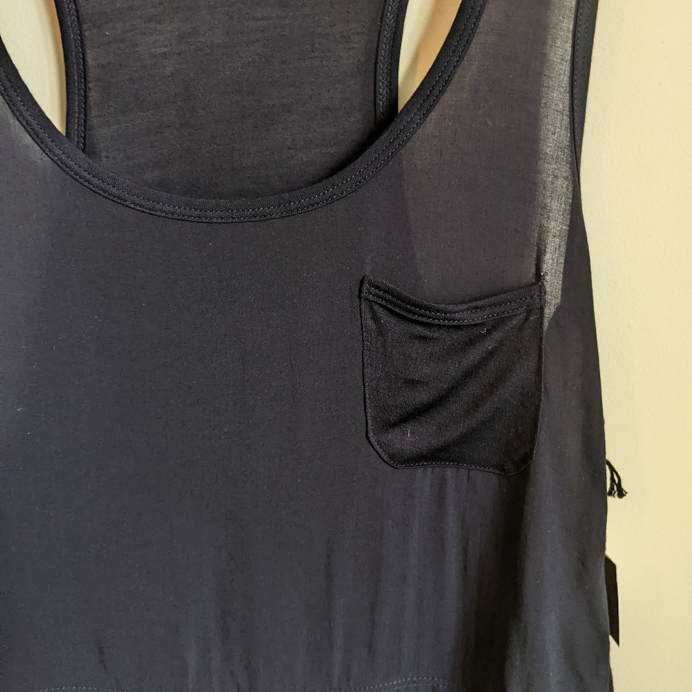 ❇️NWT❇️ Racerback Crop Top - Picture 3 of 6